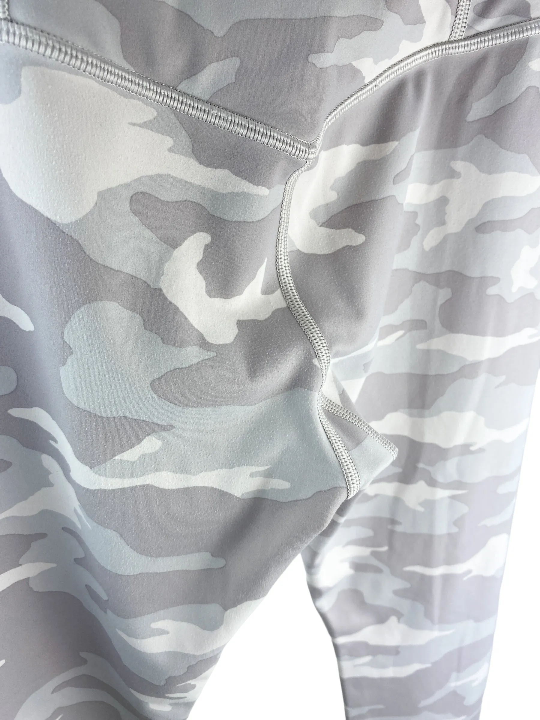 Athleta Women's Elation Camo 7/8 Active Tight Grey Multi Size S