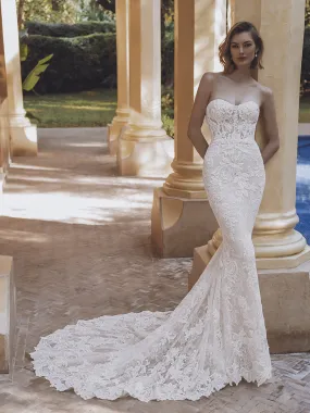 Enzoani: Urvashi