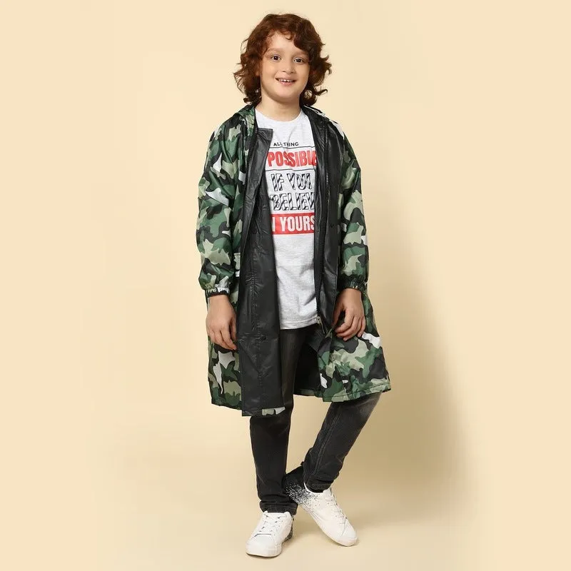 THE CLOWNFISH Archie Series Kids Waterproof PVC Longcoat with Adjustable Hood & Extra Space for Backpack/Schoolbag Holding. Plastic Pouch. Kid Age-10-11 years (Size-39-Green)