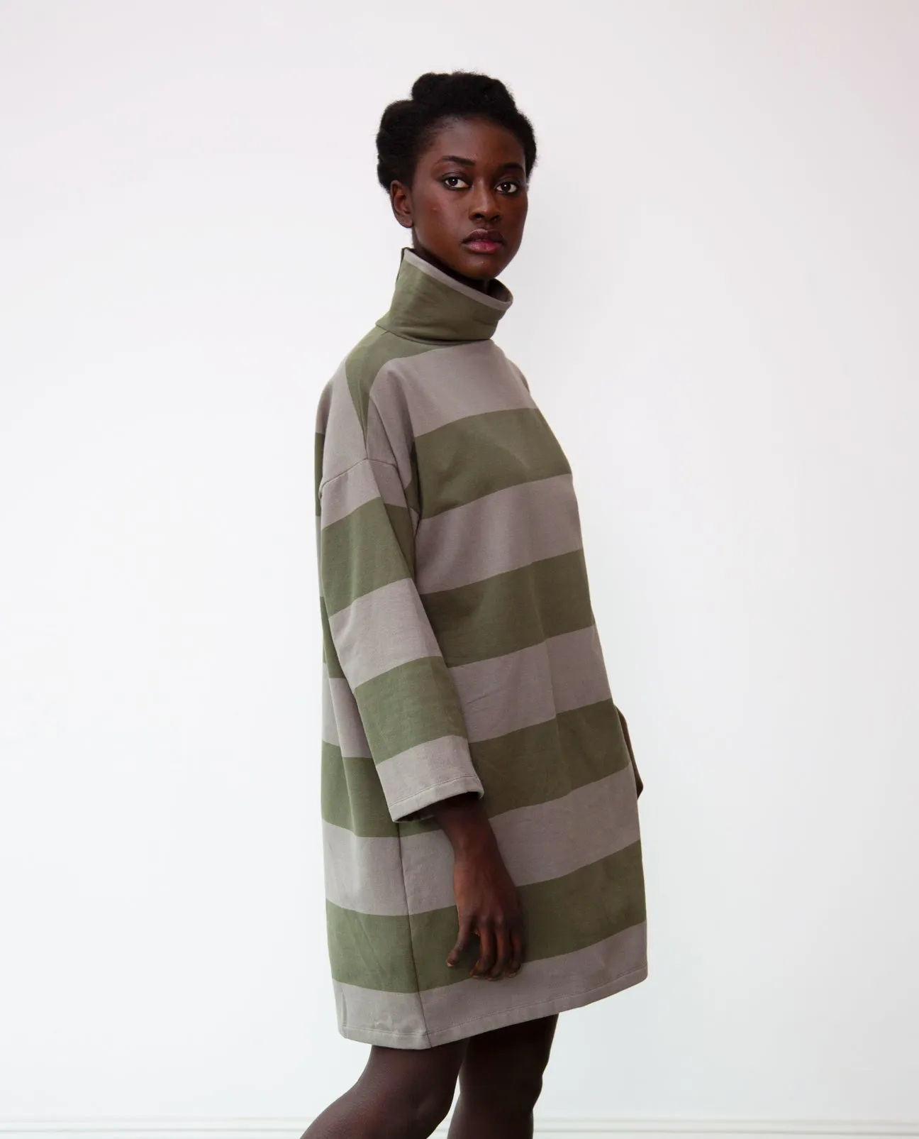 Xena-Sue Organic Cotton Dress In Army & Khaki